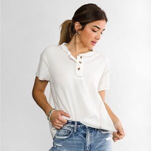 Exclusive BKE
Brushed Waffle Knit Henley